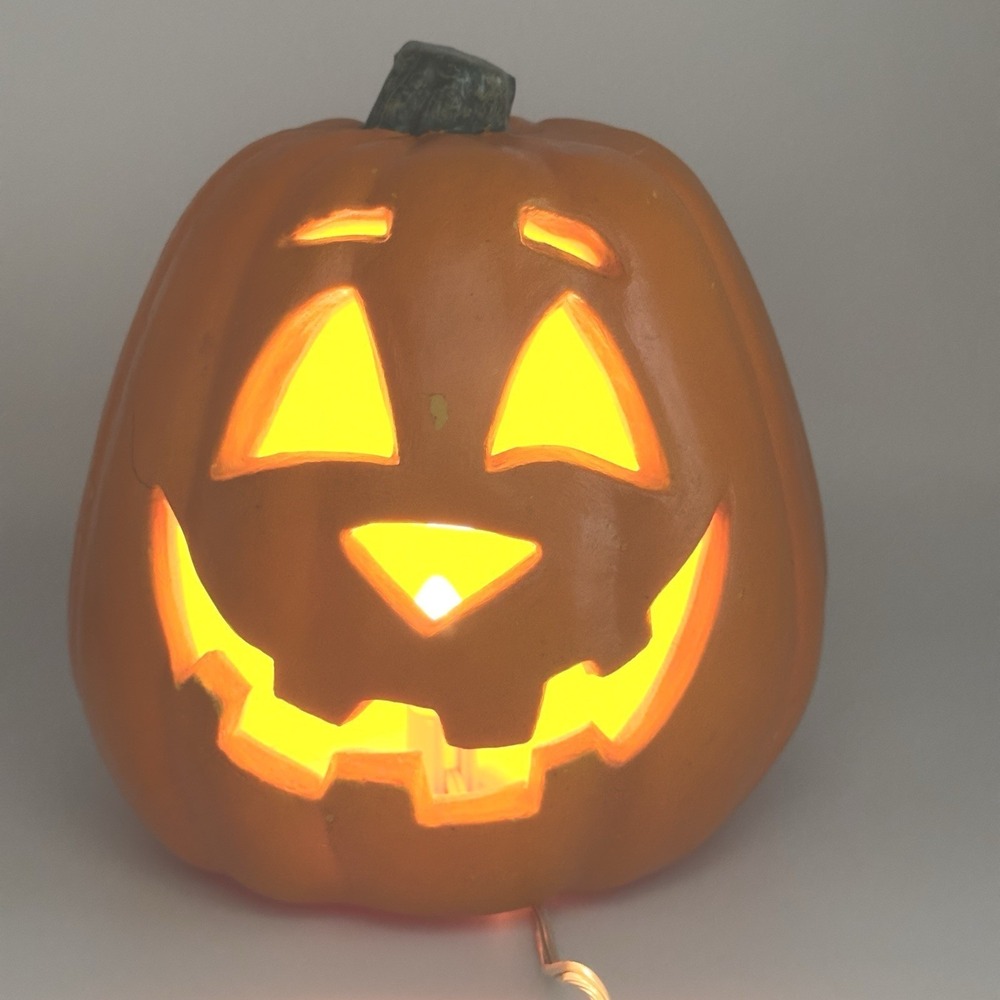 Vtg 1998  Jack O Lantern Pumpkin Foam Blow  Paper Magic Halloween Lighted Decor‎